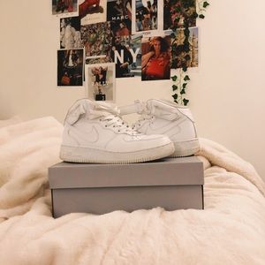 Nike mid top air force ones size 8